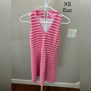 Lilly Pulitzer XS dress pink & white
Excellent used condition!